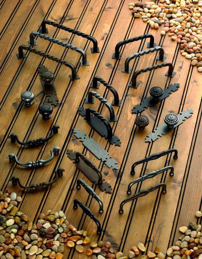 Normandy 13<br>Top Knobs 