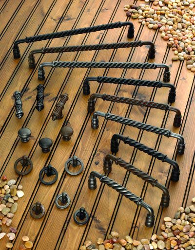 Normandy 14<br>Top Knobs 
