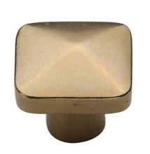 Ashley Norton<br />390 11/4 - Manzoni 1-1/4" Pyramid Knob