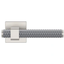 Turnstyle Designs<br />PA4025 - Plinth Amalfine, Door Lever, Diamond